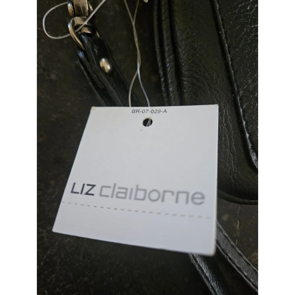 Liz Claiborne | Black Wristlet